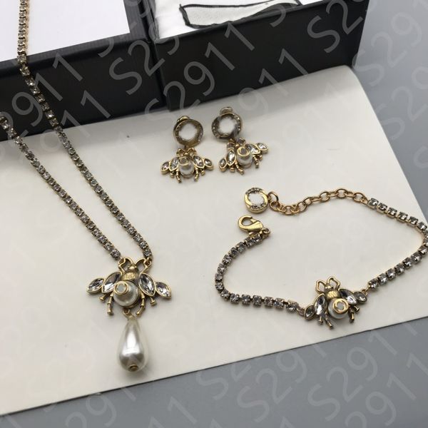 fashion pendant double g letter necklace lady women party wedding lovers bee bracelet earring pearl jewelry no box, Black
fashion pendant double g letter necklace lady women party wedding lovers bee bracelet earring pearl jewelry no box, Black