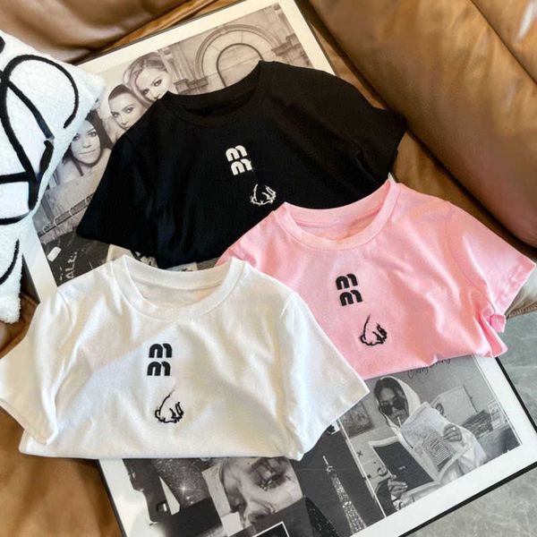 23ss miu summer t shirt sweatshirt designer tshirt letter embroidery tank cotton round neck pullover rabbit tshirts sweet short sleeved wom, White
23ss miu summer t shirt sweatshirt designer tshirt letter embroidery tank cotton round neck pullover rabbit tshirts sweet short sleeved wom, White