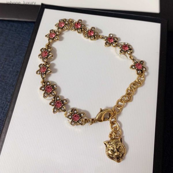 woman chain bracelet size brass material bracelets for luxury designer bracelet jewelry supply, Black
woman chain bracelet size brass material bracelets for luxury designer bracelet jewelry supply, Black