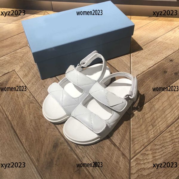 kids sandals geometric logo girl slippers child shoes summer fashion casual shoes box packaging children's size 26-35 ing, Black;red
kids sandals geometric logo girl slippers child shoes summer fashion casual shoes box packaging children's size 26-35 ing, Black;red