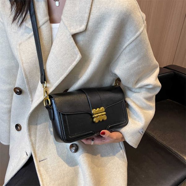 nxy leftside flap bags for women latest trend winter new in designer small classic solid chain pu leather handbags and purses 230308
nxy leftside flap bags for women latest trend winter new in designer small classic solid chain pu leather handbags and purses 230308