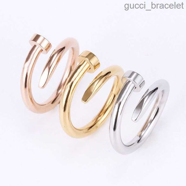 men's and women's love rings classic designer ring wedding anniversary valentine's day gift engagement rings fashion luxury j, Slivery;golden
men's and women's love rings classic designer ring wedding anniversary valentine's day gift engagement rings fashion luxury j, Slivery;golden