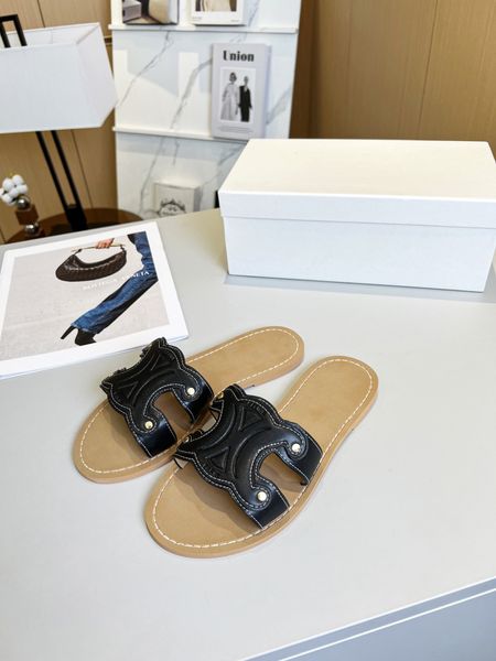 sandal summer luxury designer women's flip flop flat bottom slipper genuine leather metal chain casual shoes35-42, Black
sandal summer luxury designer women's flip flop flat bottom slipper genuine leather metal chain casual shoes35-42, Black