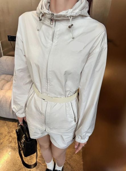 women's tracksuits hooded windbreaker ll coat pair with short shorts a set of age reducing girl style 401, Gray
women's tracksuits hooded windbreaker ll coat pair with short shorts a set of age reducing girl style 401, Gray