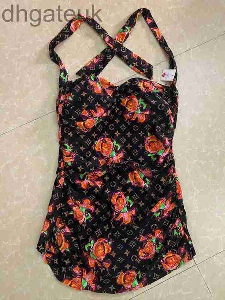 women's swimwear designer swimsuit floral summer beach bathing suits for women bikinis backless brand clothes f4yv, White;black
women's swimwear designer swimsuit floral summer beach bathing suits for women bikinis backless brand clothes f4yv, White;black
