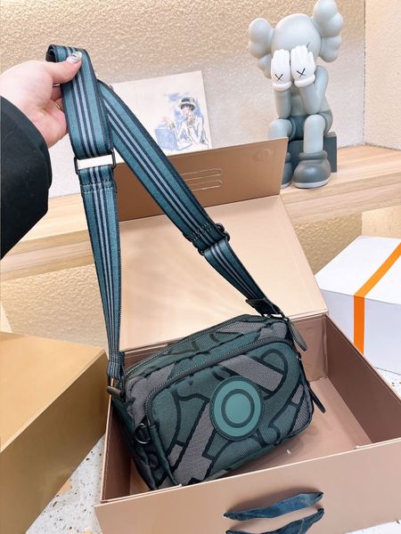 crossbody bag small design old flower chest bag women's retro single shoulder bag camera bag new women's waist bag
crossbody bag small design old flower chest bag women's retro single shoulder bag camera bag new women's waist bag