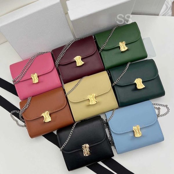 woman's brand brand designer bags card pack wallet tote new fashion texture chain leather multifunctional portable three fold wallet ba, Red;black
woman's brand brand designer bags card pack wallet tote new fashion texture chain leather multifunctional portable three fold wallet ba, Red;black