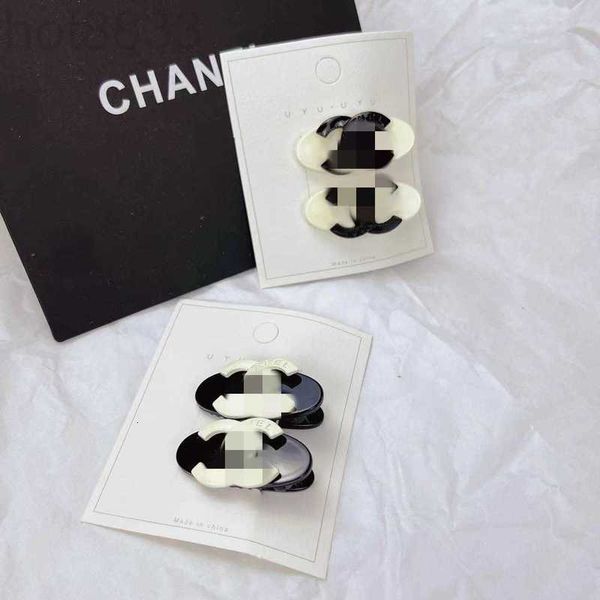 hair clips & barrettes designer letter light luxury hairpin black and white duckbill side broken headwear mini on1f, Golden;silver
hair clips & barrettes designer letter light luxury hairpin black and white duckbill side broken headwear mini on1f, Golden;silver