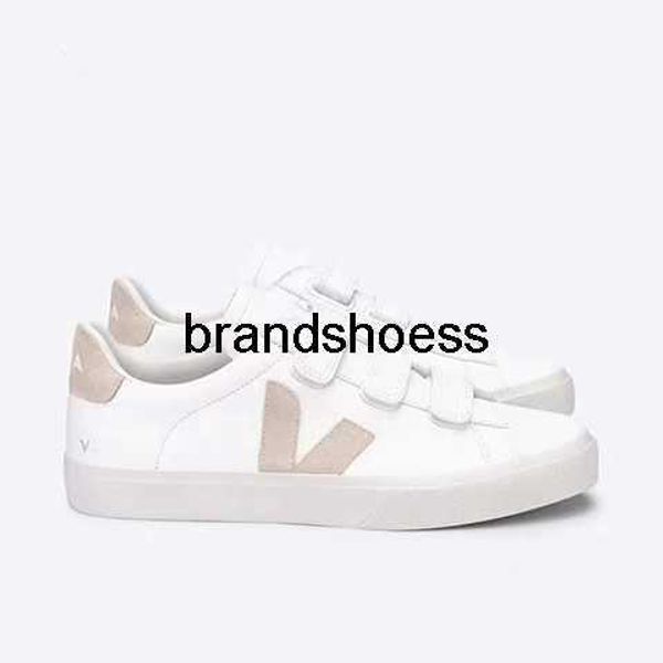 2023 new spring and summer shallow mouth genuine leather v-shaped small white shoes for couples universal casual network red shoes, Black
2023 new spring and summer shallow mouth genuine leather v-shaped small white shoes for couples universal casual network red shoes, Black
