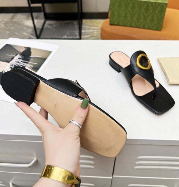 new men women sandals shoes designer slippers pearl snake print slide summer wide flat lady sandals slipper with box dust bag 35-45, Black
new men women sandals shoes designer slippers pearl snake print slide summer wide flat lady sandals slipper with box dust bag 35-45, Black