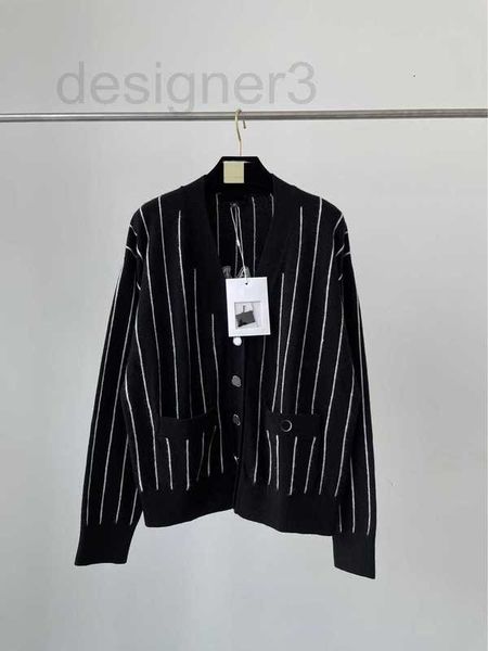 women's jackets designer spring 2023 new style chic simple wind vertical stripe cashmere wool sweater cardigan dr03, Black;brown
women's jackets designer spring 2023 new style chic simple wind vertical stripe cashmere wool sweater cardigan dr03, Black;brown