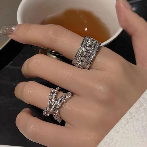 statement finger ring aaaaa zircon 925 sterling silver engagement wedding band rings for women bridal birthday party jewelry, Slivery;golden
statement finger ring aaaaa zircon 925 sterling silver engagement wedding band rings for women bridal birthday party jewelry, Slivery;golden