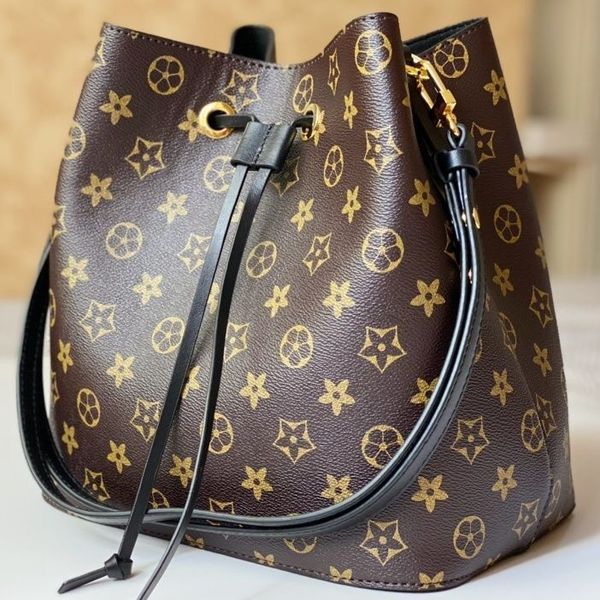 women luxurys designers bucket shoulder bags flower purses louiseitys woman tote lady letter viutonitys leather handbags vuttons crossbody b
women luxurys designers bucket shoulder bags flower purses louiseitys woman tote lady letter viutonitys leather handbags vuttons crossbody b