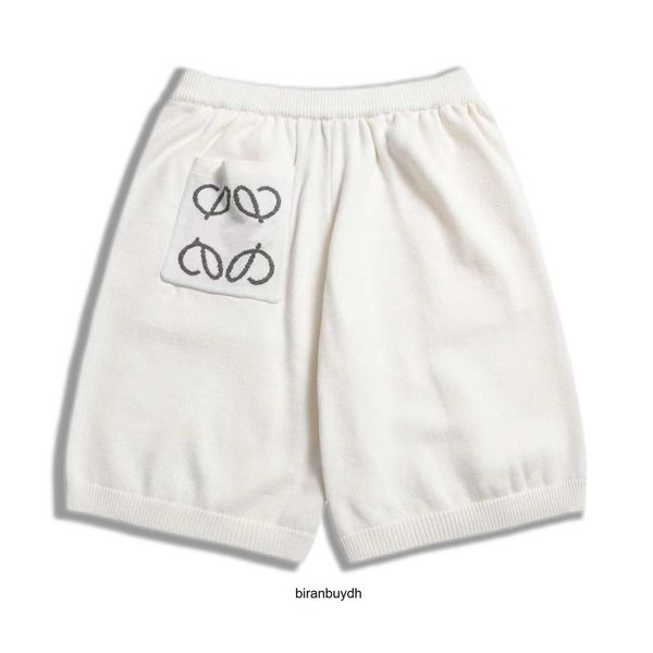 designer men's shorts high edition 2023 summer new luxury fashion luo family jacquard simple wool knitted for men and women's capr, White;black
designer men's shorts high edition 2023 summer new luxury fashion luo family jacquard simple wool knitted for men and women's capr, White;black