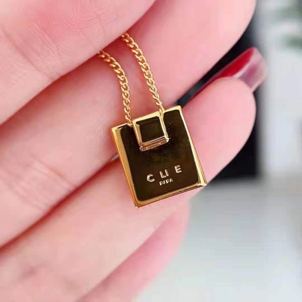 designer necklace classic luxury letter pendant necklace luxury design jewelry will not fade not allergic, Silver
designer necklace classic luxury letter pendant necklace luxury design jewelry will not fade not allergic, Silver