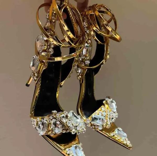 luxurious designer bride wedding dress shoes sandals women pumps tom-f- sandal ankle strap mirror leather studded crystal stones pointy jewe, Black
luxurious designer bride wedding dress shoes sandals women pumps tom-f- sandal ankle strap mirror leather studded crystal stones pointy jewe, Black