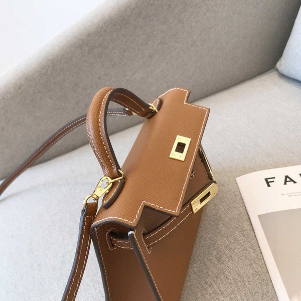 designer luxury bag her handbag fashion cowhide diagonal special leather secondgeneration carryon bag mini genuine leather29a4
designer luxury bag her handbag fashion cowhide diagonal special leather secondgeneration carryon bag mini genuine leather29a4
