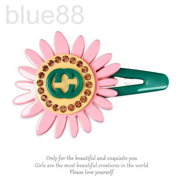 hair clips & barrettes designer double g candy color sunflower hair clip children's cute and sweet with a small fresh accessory on the, Golden;silver
hair clips & barrettes designer double g candy color sunflower hair clip children's cute and sweet with a small fresh accessory on the, Golden;silver