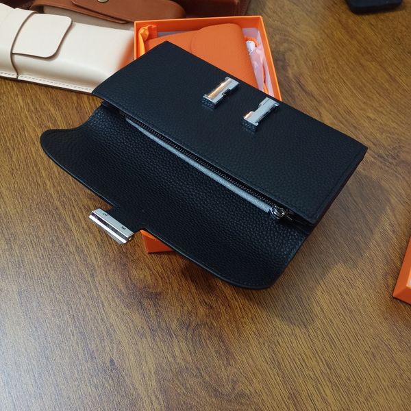 wholesale famous designer genuine real leather long wallet for women fashion lady purse card holder zipper coin pocket four color, Red;black
wholesale famous designer genuine real leather long wallet for women fashion lady purse card holder zipper coin pocket four color, Red;black