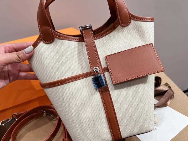basket bucket bag small handbag purse crossbody bags lovely drawstring liner genuine leather detachable shoulder strap size 15*20
basket bucket bag small handbag purse crossbody bags lovely drawstring liner genuine leather detachable shoulder strap size 15*20