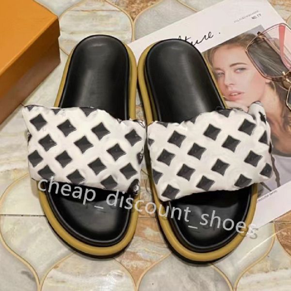 women designer slippers transparent pvc jelly lady letter printed luxury summer sandals comfortable flip flops size 35-42 sg33, Black
women designer slippers transparent pvc jelly lady letter printed luxury summer sandals comfortable flip flops size 35-42 sg33, Black