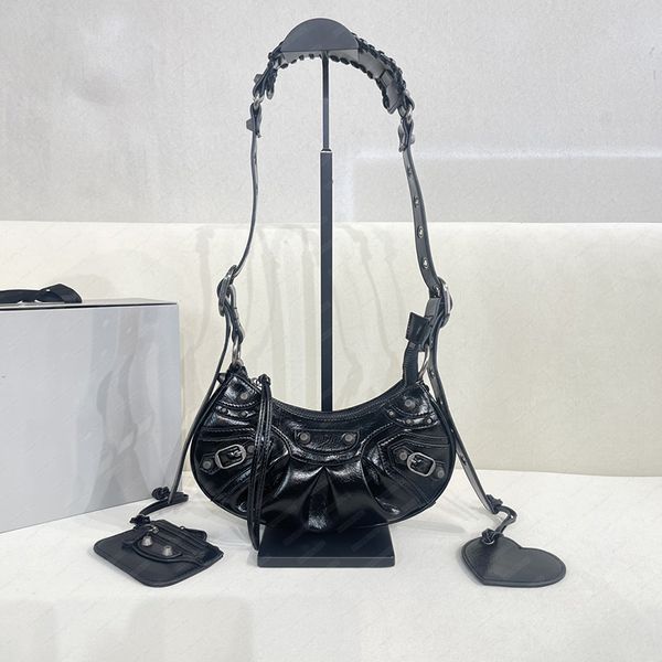 shoulder bags 2023 r women's bags vintage handbags underarm nubuck suede one shoulder luxury tote biker wallet fashion crossbody bags t
shoulder bags 2023 r women's bags vintage handbags underarm nubuck suede one shoulder luxury tote biker wallet fashion crossbody bags t