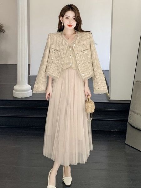 two piece dress small fragrance tweed two piece set women short jacket coatspaghetti straps mesh patchwork dress suits 230403, White
two piece dress small fragrance tweed two piece set women short jacket coatspaghetti straps mesh patchwork dress suits 230403, White