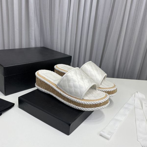 fashion beach shoe designer ladies flip flops simple youth slippers moccasin shoe channel suitable for spring summer and autumn l beaches ot
fashion beach shoe designer ladies flip flops simple youth slippers moccasin shoe channel suitable for spring summer and autumn l beaches ot