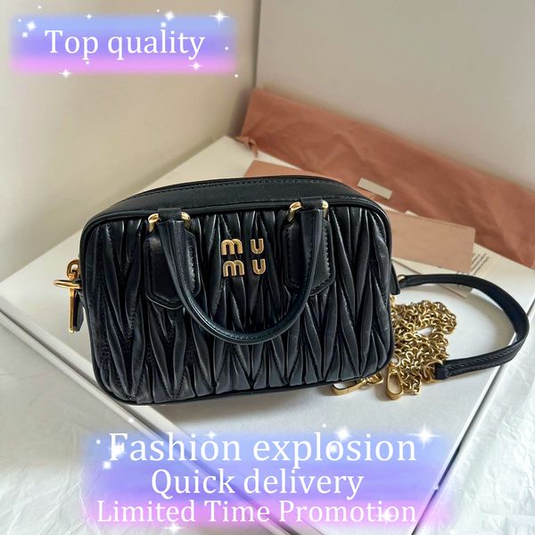 fashion mium matelasse bowling shoulder bag miu luxury tote womens men handbags designer wallet purse crossbody evening bag travel cool genu
fashion mium matelasse bowling shoulder bag miu luxury tote womens men handbags designer wallet purse crossbody evening bag travel cool genu