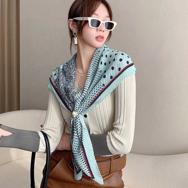 sarongs 21 new fashion light luxury imitation silk scarf women cm twill silk scarf printed cashew large square scarf p230323, Blue;gray 
sarongs 21 new fashion light luxury imitation silk scarf women cm twill silk scarf printed cashew large square scarf p230323, Blue;gray