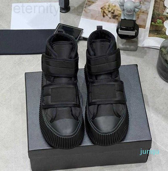 high fashion casual shoe color bread shoes flat ankle boots size 35-40 ccity, Black
high fashion casual shoe color bread shoes flat ankle boots size 35-40 ccity, Black