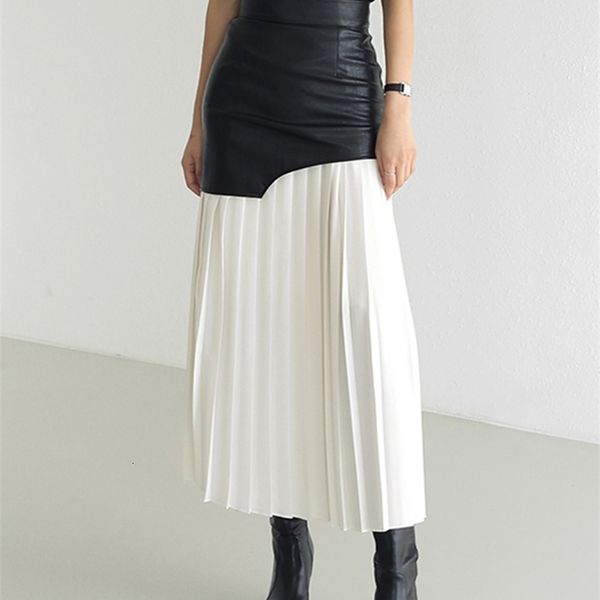 skirts twowinstyle leisure patch work pu women's high waist midi folding pleated women's skiing spring fashion clothing style 2304, Black
skirts twowinstyle leisure patch work pu women's high waist midi folding pleated women's skiing spring fashion clothing style 2304, Black