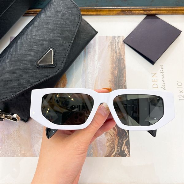 Designer Millionaire Sunglasses Classic Transparent Frame Grape Purple Gradient Temples Summer Anti-UV400 Mens Ladies Glasses with Original Box
Designer Millionaire Sunglasses Classic Transparent Frame Grape Purple Gradient Temples Summer Anti-UV400 Mens Ladies Glasses with Original Box