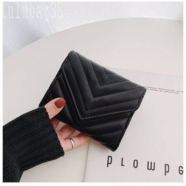 fashion luxury bags card holder designer purses with zippy envelope pure color simple style retro leather trendy tiktok small wallets silver, Red;black
fashion luxury bags card holder designer purses with zippy envelope pure color simple style retro leather trendy tiktok small wallets silver, Red;black