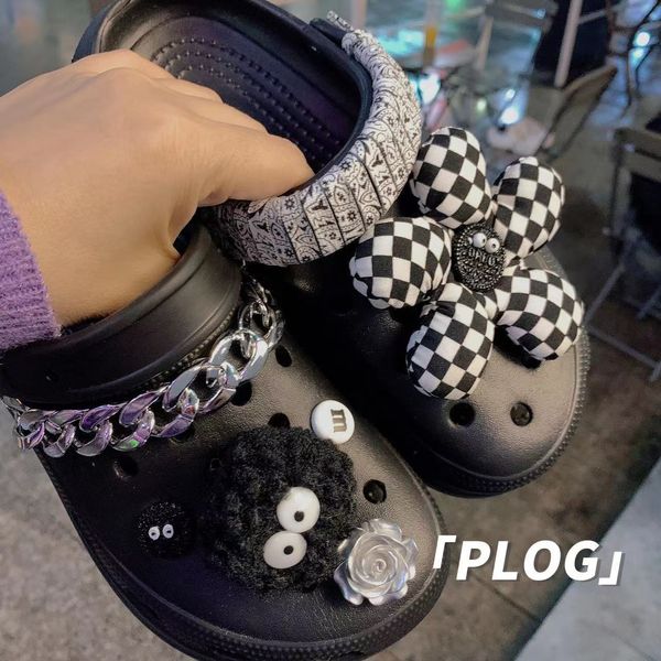 shoe parts accessories cute black briquettes flowers croc charms bundle designer shoe charms diy adornment clogs sandals accessories decorat, White;pink
shoe parts accessories cute black briquettes flowers croc charms bundle designer shoe charms diy adornment clogs sandals accessories decorat, White;pink