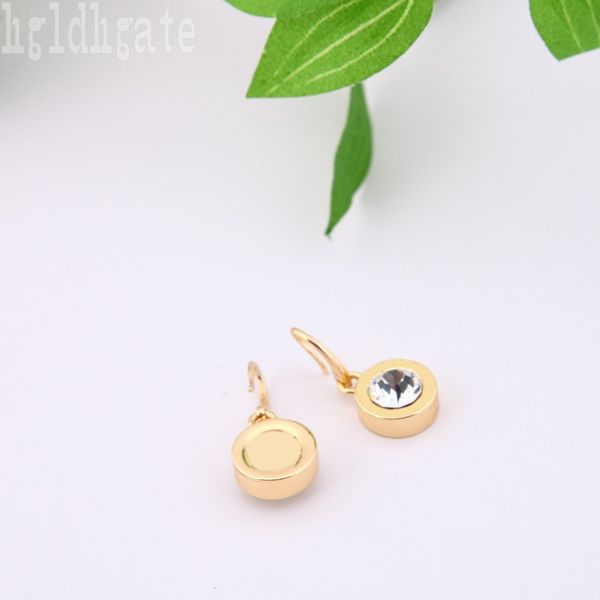 iced out plated gold earring special designers earings jewlery for women orecchini vintage style with charm luxury earrings single crystal d, Golden;silver
iced out plated gold earring special designers earings jewlery for women orecchini vintage style with charm luxury earrings single crystal d, Golden;silver