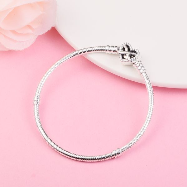 925 sterling silver sparkling infinity heart clasp snake chain bracelet fits for european pandora bracelets charms and beads, Golden;silver
925 sterling silver sparkling infinity heart clasp snake chain bracelet fits for european pandora bracelets charms and beads, Golden;silver