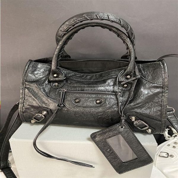 shoulder bag vintage 2023 women totes bag le cagole motorcycle shoulder bags luxury designers genuine leather crossbody clutch wallet p ksla
shoulder bag vintage 2023 women totes bag le cagole motorcycle shoulder bags luxury designers genuine leather crossbody clutch wallet p ksla