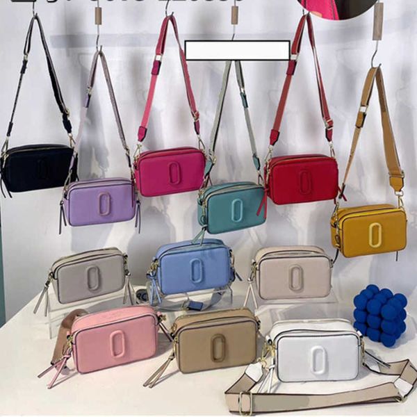 camera bag 2023 fashion women strap one shoulder bag fashion versatile small snapsbags square messager bags, Red;black
camera bag 2023 fashion women strap one shoulder bag fashion versatile small snapsbags square messager bags, Red;black