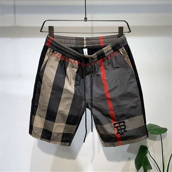 summer checked shorts quarter pants men's thin casual trend versatile mesh infrared wear loose beach, White;black
summer checked shorts quarter pants men's thin casual trend versatile mesh infrared wear loose beach, White;black