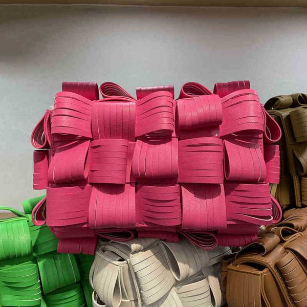 2022 fashion brand luxury designer style tassel pillow women crossbody bag cowhide leather handbag220506 230201
2022 fashion brand luxury designer style tassel pillow women crossbody bag cowhide leather handbag220506 230201