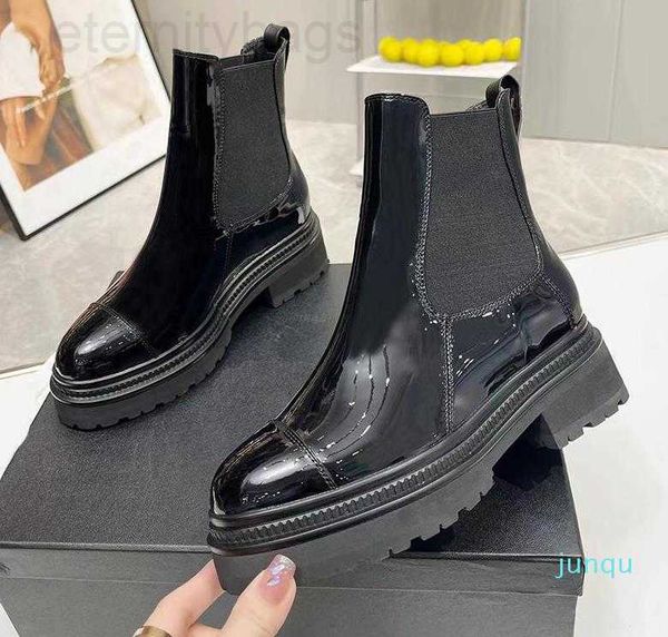 chelsea short boots boots r women 's luxury fashion leather color matching rhombic elastic sleeve flat heel roman knight winter autumn, Black
chelsea short boots boots r women 's luxury fashion leather color matching rhombic elastic sleeve flat heel roman knight winter autumn, Black