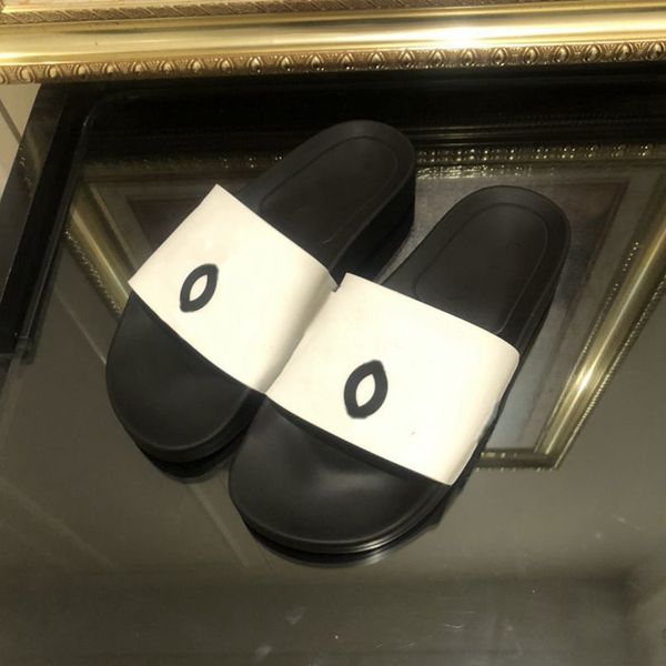 designer beach shoes swimming pool crocodile slippers rubber flat sandals women's short fat sole channel foam sliding classic summer be
designer beach shoes swimming pool crocodile slippers rubber flat sandals women's short fat sole channel foam sliding classic summer be