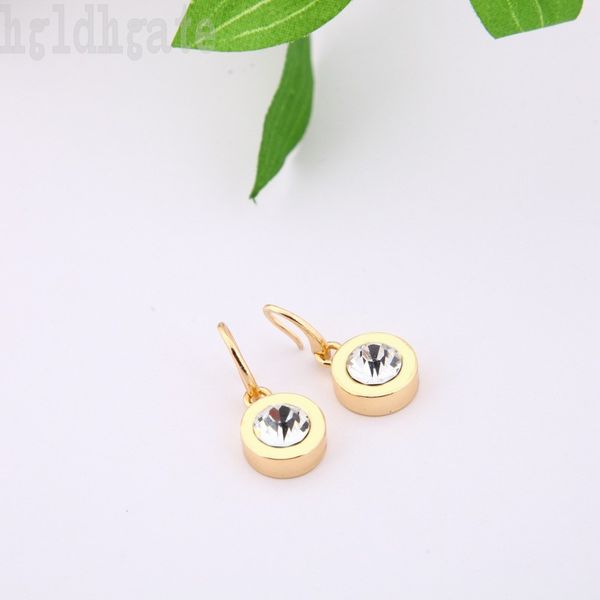 pretty luxury earring engagement diamond earrrings dangle woman love girlfriend romantic aesthetic metal unique accessories designer earings, Golden;silver
pretty luxury earring engagement diamond earrrings dangle woman love girlfriend romantic aesthetic metal unique accessories designer earings, Golden;silver