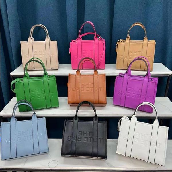 shoulder bag designer new the tote bag mini medium large 3 size leather embossing shoulder bag handbags with strap high capacity compos twwg
shoulder bag designer new the tote bag mini medium large 3 size leather embossing shoulder bag handbags with strap high capacity compos twwg