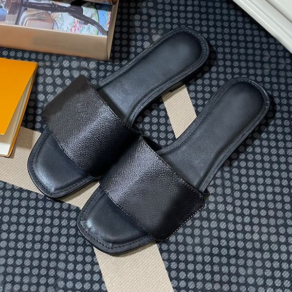 flat slippers summer women flower printing sandals designer rhinestone letter logo beach shoes, Black
flat slippers summer women flower printing sandals designer rhinestone letter logo beach shoes, Black