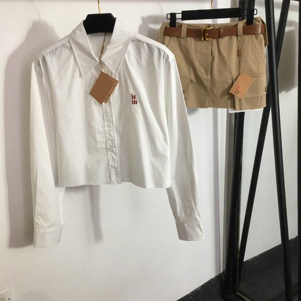 23ss skirt set shirt short skirts set womens designer clothing chest logo embroidered letter long sleeve shirt belt tooling short half skirt, White
23ss skirt set shirt short skirts set womens designer clothing chest logo embroidered letter long sleeve shirt belt tooling short half skirt, White