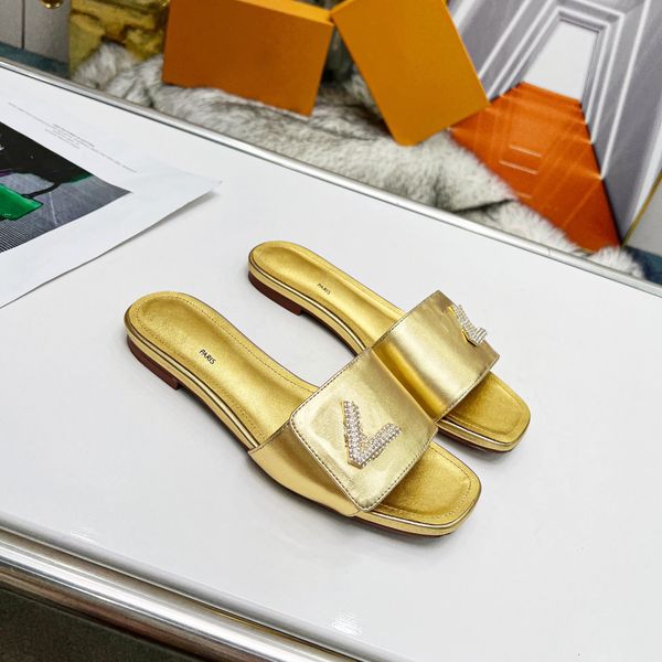 designer slipper luxury slides brand sandals woman slide men slippers flat bottom flip flop design sneakers leather sandal by 1978 w259 02, Black
designer slipper luxury slides brand sandals woman slide men slippers flat bottom flip flop design sneakers leather sandal by 1978 w259 02, Black