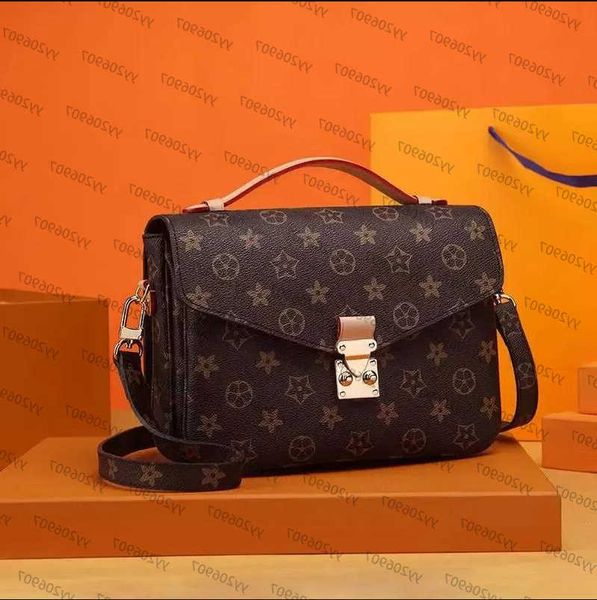 designer tote shipping new woman bag cross body quality leather women messenger bag shoulder body woman handbag
designer tote shipping new woman bag cross body quality leather women messenger bag shoulder body woman handbag