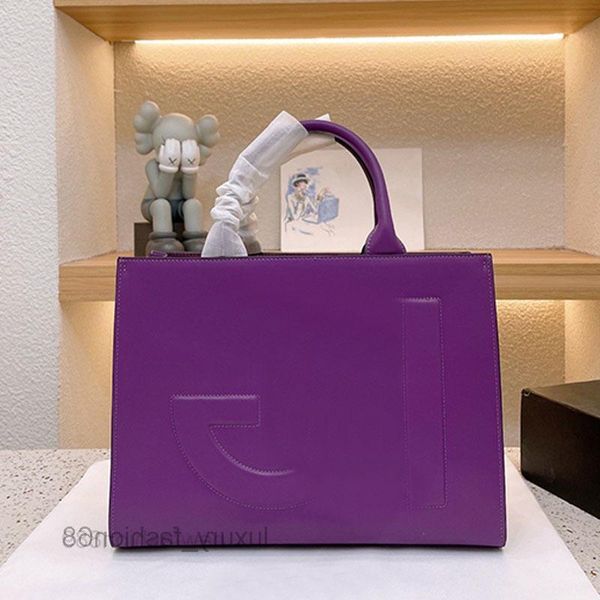 shoulder bag totes designer 9 colors women fashion tote bag plain handbag shop large capacity thread purse leather claic letter relief dmrn
shoulder bag totes designer 9 colors women fashion tote bag plain handbag shop large capacity thread purse leather claic letter relief dmrn